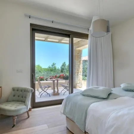 Superb View Lefkada Villa Tsoukaládhes